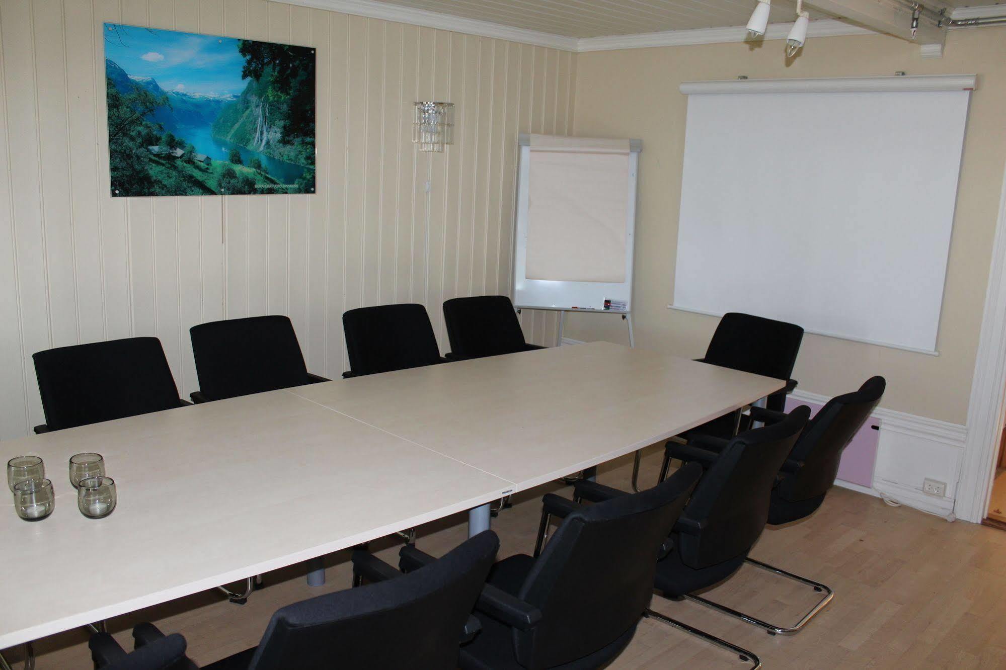 Gardermoen Hotel Bed & Breakfast Экстерьер фото